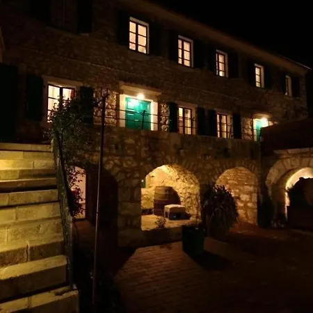 Holiday home Vesna In
