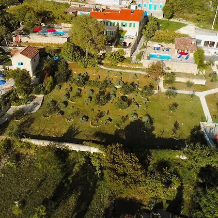 Holiday home Vesna In